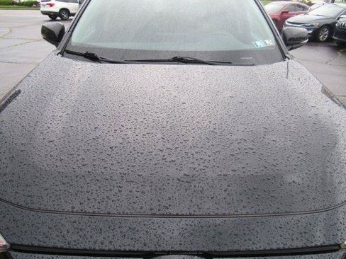 Used 2019 Toyota RAV4 XLE w/ All Weather Liner Package AWD/4WD image 4