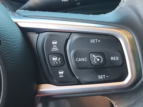 Used 2020 Jeep Gladiator Overland image 24