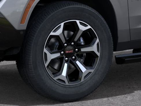 New 2026 GMC Yukon AT4 Ultimate w/ LPO, Floor Liner Package AWD/4WD image 9