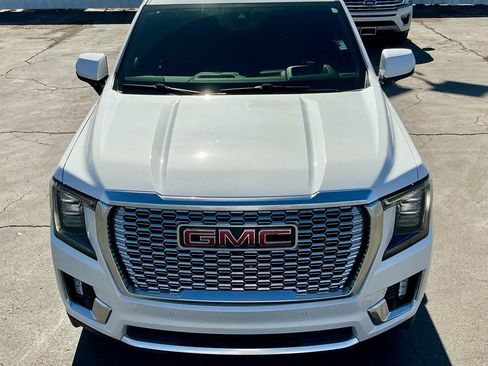 Used 2022 GMC Yukon Denali w/ Denali Ultimate Package image 11
