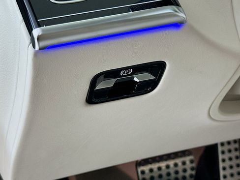 New 2026 Mercedes-Benz S 580 4MATIC Sedan image 11