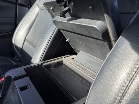 Used 2020 Ford Explorer XLT w/ Equipment Group 202A image 22