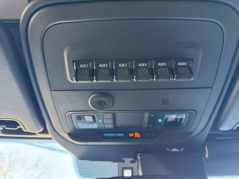 New 2025 Ford Bronco Badlands w/ Black Appearance Package AWD/4WD image 30