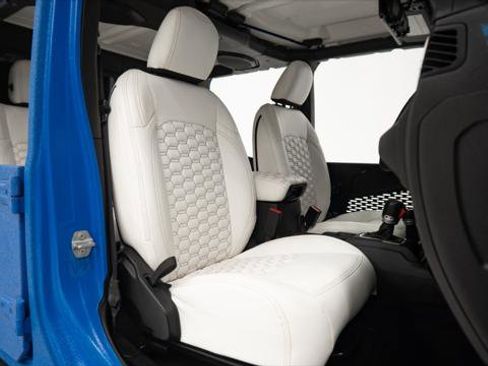 Used 2021 Jeep Gladiator Sport image 20