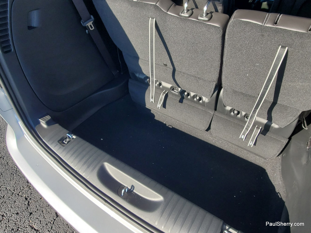 New 2026 Chrysler Pacifica Select w/ S Appearance Package FWD image 16