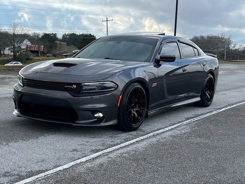 Used 2016 Dodge Charger R/T Scat Pack w/ Beats Audio Group image 25