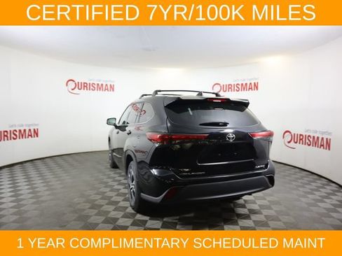 Used 2022 Toyota Highlander XLE AWD/4WD image 17