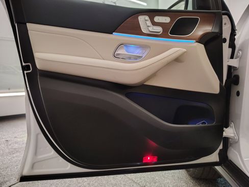 Used 2025 Mercedes-Benz GLE 350 4MATIC image 12