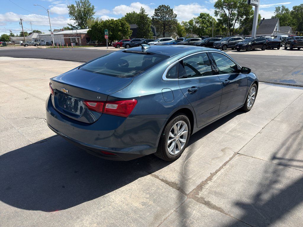 Used 2024 Chevrolet Malibu LT FWD image 3