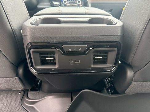 New 2026 GMC Sierra 2500 AT4 w/ AT4 Premium Plus Package AWD/4WD image 22