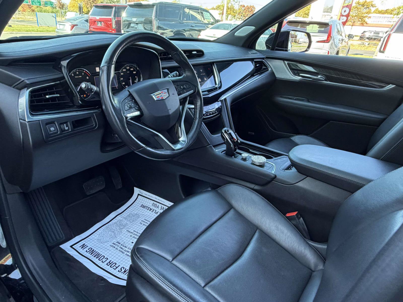 Used 2021 Cadillac XT6 Premium Luxury FWD image 12