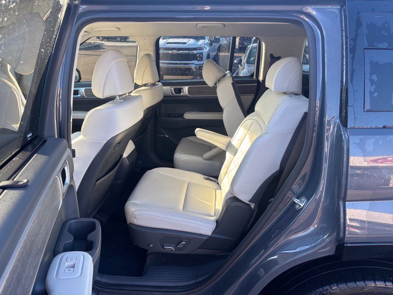 Used 2024 Hyundai Santa Fe Calligraphy AWD/4WD image 10