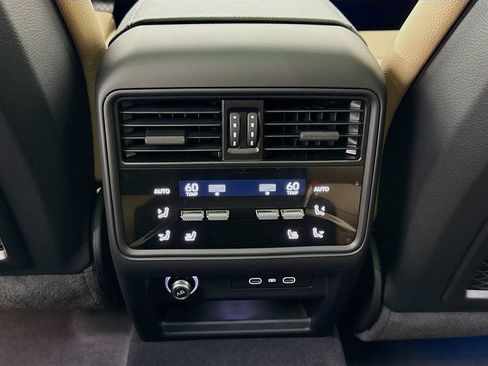 New 2026 Porsche Cayenne AWD/4WD image 26
