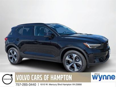 New 2025 Volvo XC40 B5 Plus w/ Protection Package Premier
