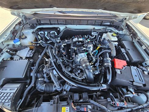 Certified 2022 Ford Bronco Outer Banks w/ Sasquatch Package image 27