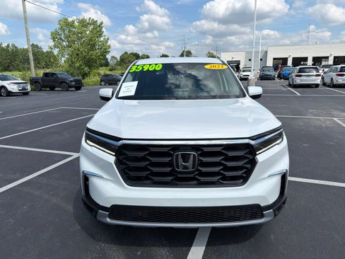 Used 2023 Honda Pilot EX-L image 11