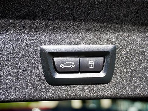 Used 2024 BMW X3 sDrive30i w/ Convenience Package RWD image 15