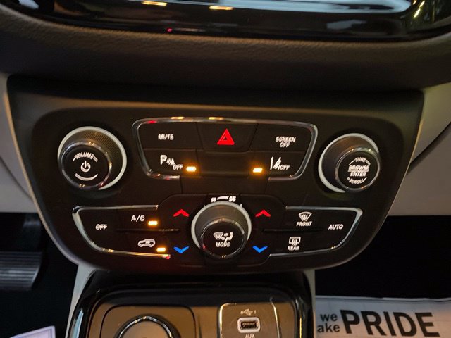 Used 2021 Jeep Compass Limited w/ Sun and Sound Group AWD/4WD image 14