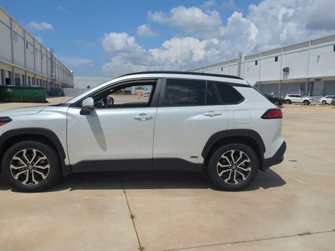 Certified 2024 Toyota Corolla Cross AWD Hybrid image 8