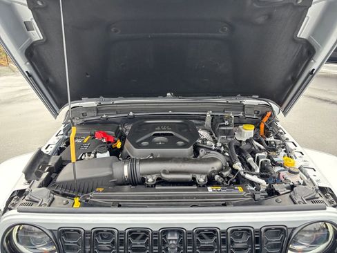 Used 2024 Jeep Wrangler High Altitude image 30