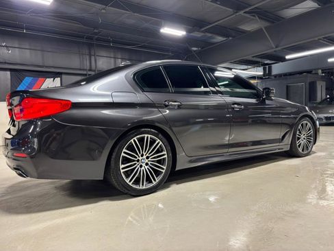Used 2018 BMW 540i xDrive image 2