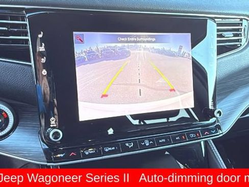 Used 2024 Jeep Wagoneer Series II w/ Flexible Seating Group AWD/4WD image 16