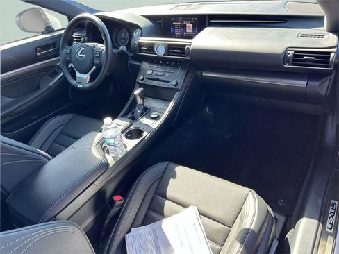 Used 2016 Lexus RC 200t image 27