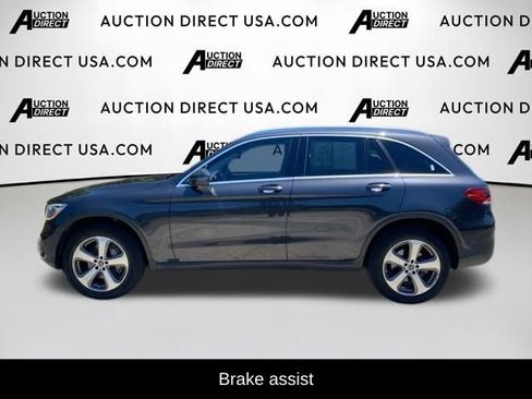 Used 2021 Mercedes-Benz GLC 300 4MATIC image 3