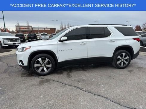 Used 2020 Chevrolet Traverse LT w/ LT Premium Package image 7
