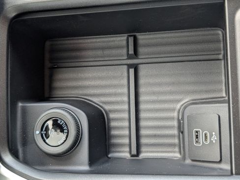 New 2026 Ford Expedition Active RWD image 20