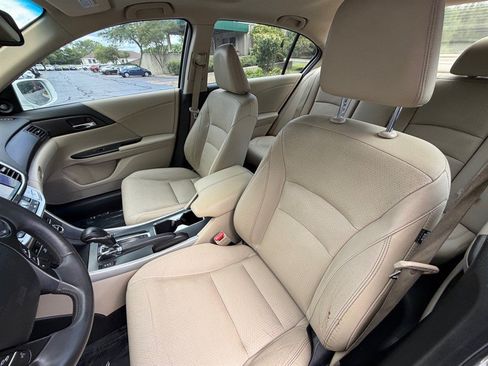 Used 2013 Honda Accord Touring image 9