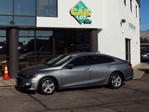 Used 2024 Chevrolet Malibu LT image 7