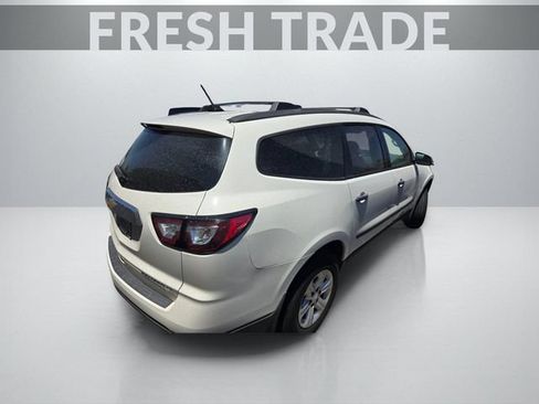 Used 2014 Chevrolet Traverse LS FWD image 3