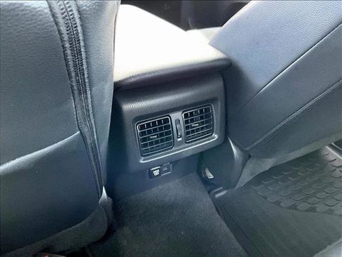 Used 2025 Toyota Camry SE FWD image 19