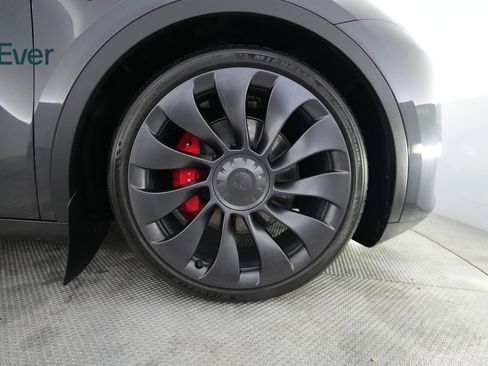 Used 2024 Tesla Model Y Performance AWD/4WD image 20