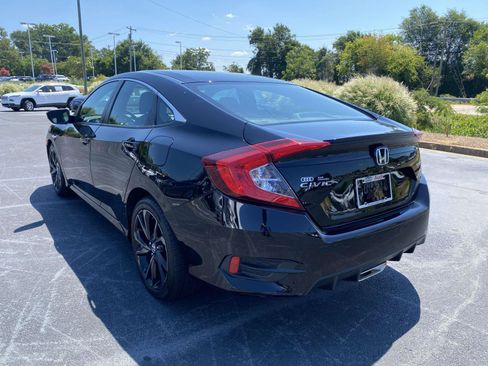 Used 2019 Honda Civic Sport image 5