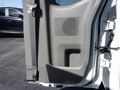 Used 2018 Nissan Frontier S image 12