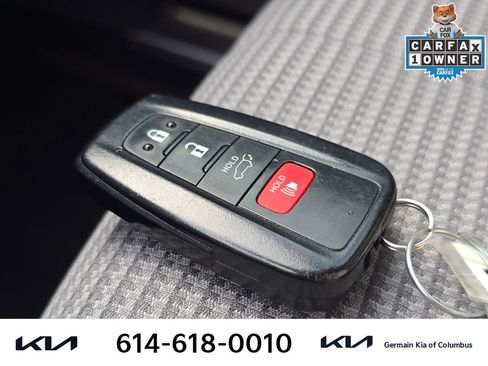 Used 2023 Toyota Highlander LE FWD image 33