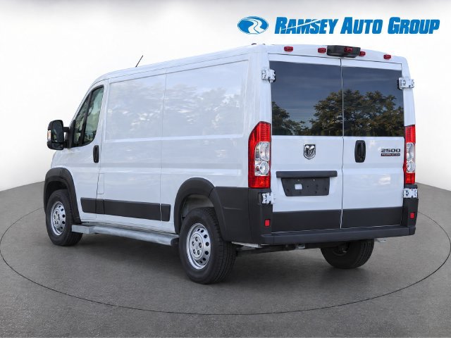 Used 2025 RAM ProMaster 2500 w/ U-Haul Equipment Group FWD image 3