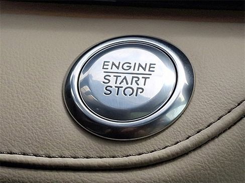 Certified 2025 Lincoln Nautilus Reserve AWD/4WD image 24