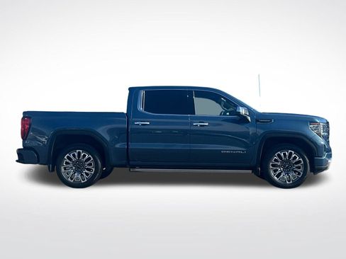 Used 2025 GMC Sierra 1500 Denali Ultimate AWD/4WD image 2