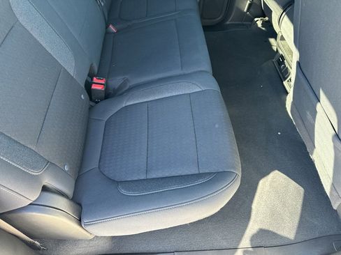 Used 2021 Chevrolet Silverado 1500 LT image 16