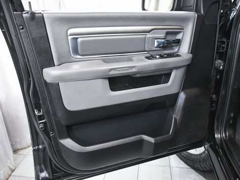 Used 2017 RAM 1500 Big Horn image 9