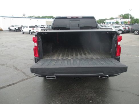 Used 2024 Chevrolet Silverado 1500 High Country w/ High Country Premium Package AWD/4WD image 10