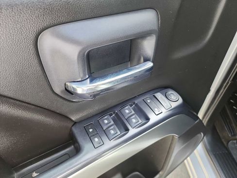 Used 2018 Chevrolet Silverado 1500 LT image 16