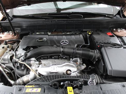 Used 2022 Mercedes-Benz GLB 250 4MATIC image 54