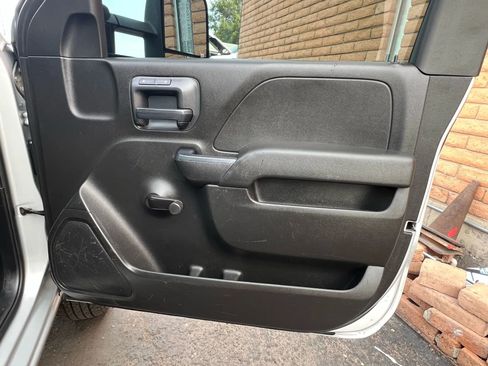 Used 2018 Chevrolet Silverado 2500 W/T RWD image 15