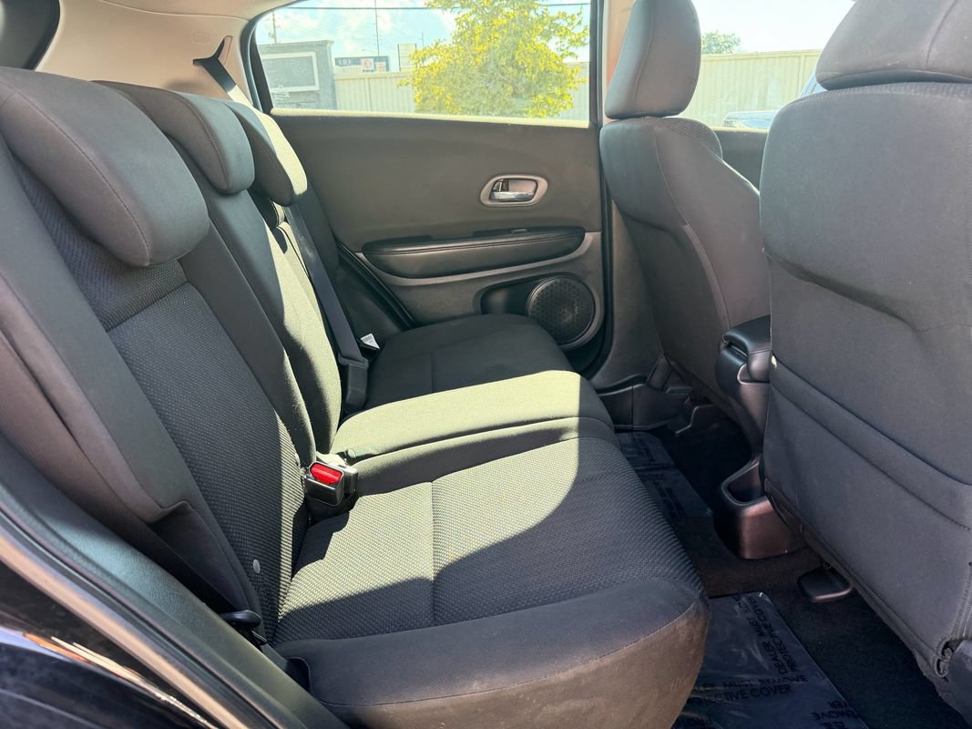 Used 2018 Honda HR-V LX image 15