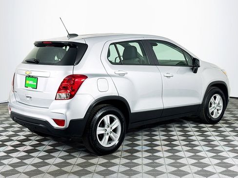 Used 2019 Chevrolet Trax LS image 10