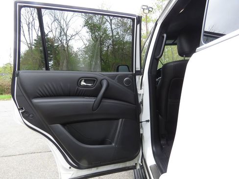 Used 2022 Nissan Armada SL w/ Midnight Edition Package AWD/4WD image 20